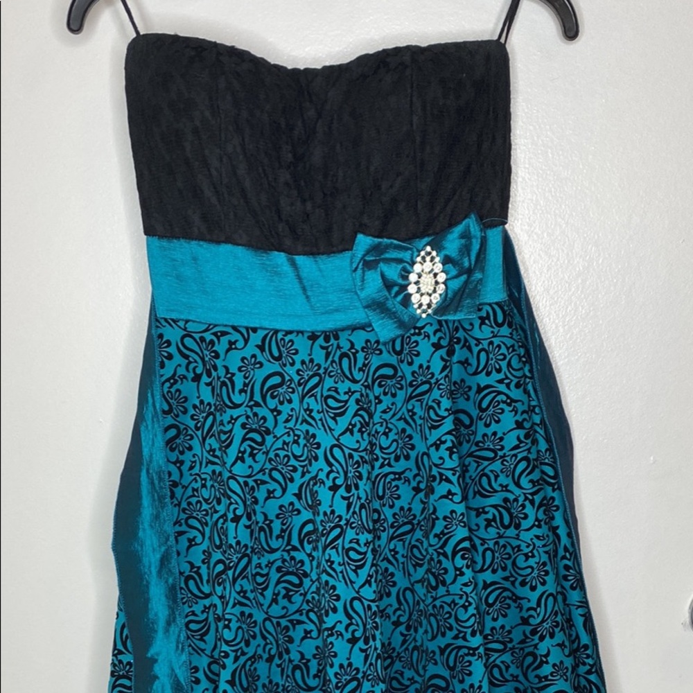 Ocean Blue Formal Dress size L (9/10)